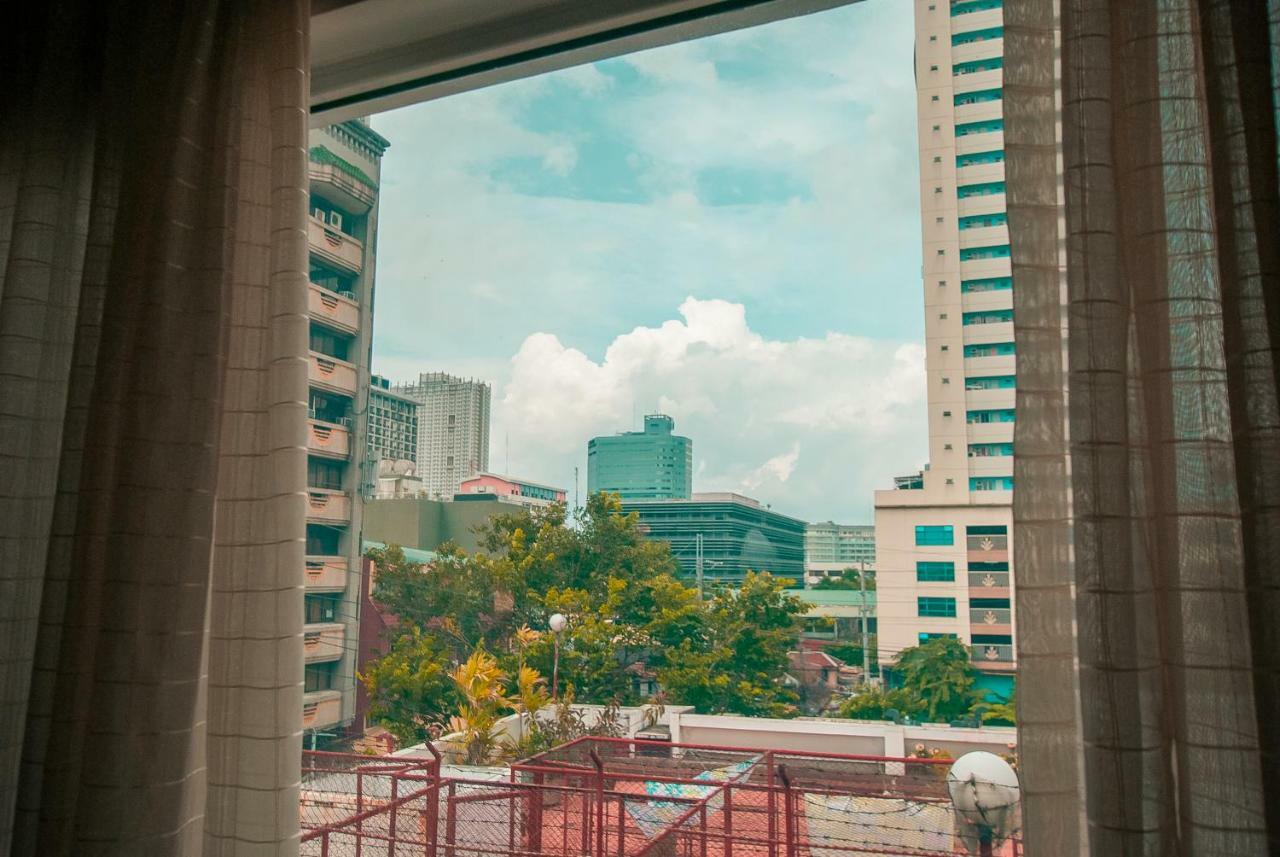 City Garden Suites Manila Esterno foto
